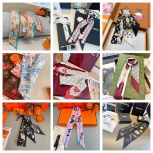 Fashion scarves
(40 colorways)