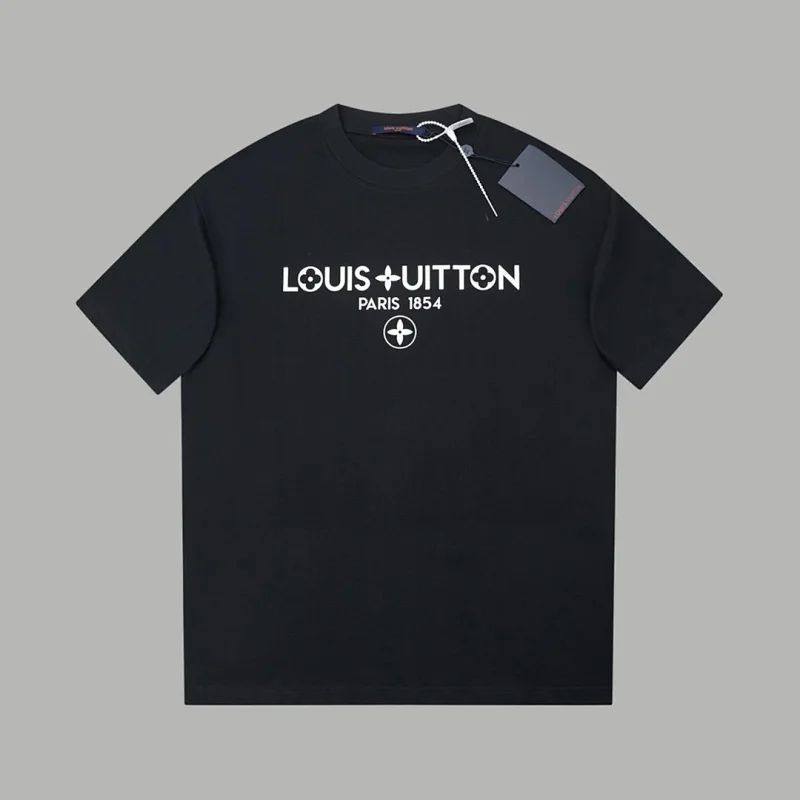 Louis Vuitton
T-shirts Tees
( 40+ colors )