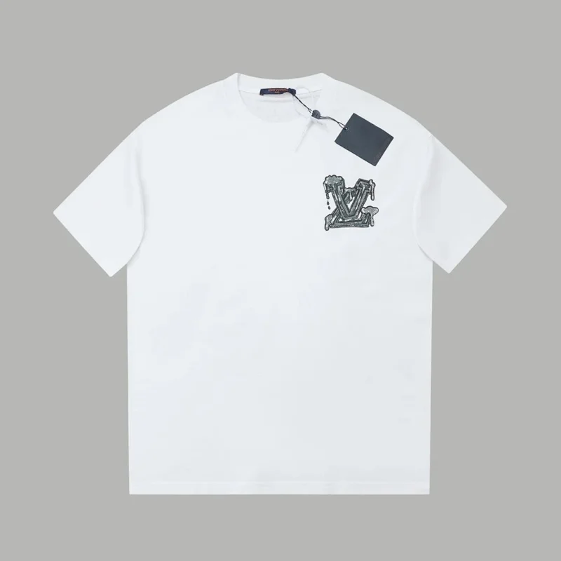 Louis Vuitton
T-shirts Tees
( 40+ colors )