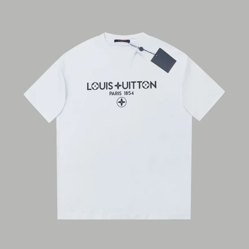 Louis Vuitton
T-shirts Tees
( 40+ colors )