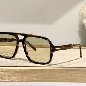 Tom Ford Sunglasses
32 colorways