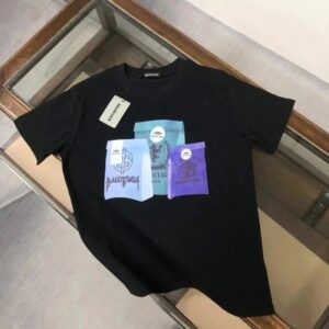 Balenciaga T-shirt TEE
38 colorways
