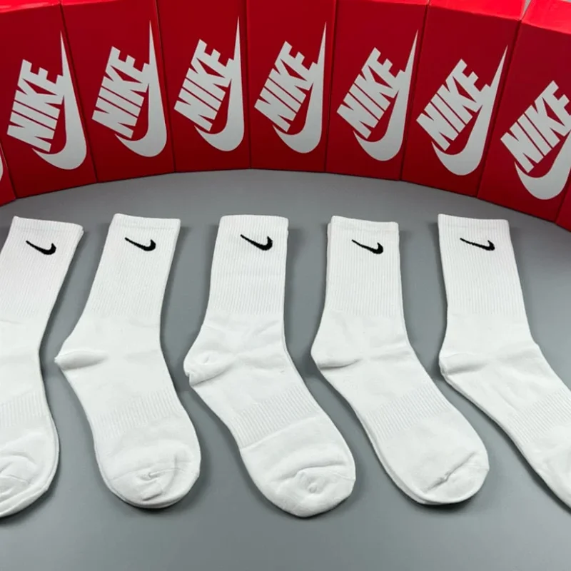 All Brands Knee-high Socks
(5 pairs in 1 box)