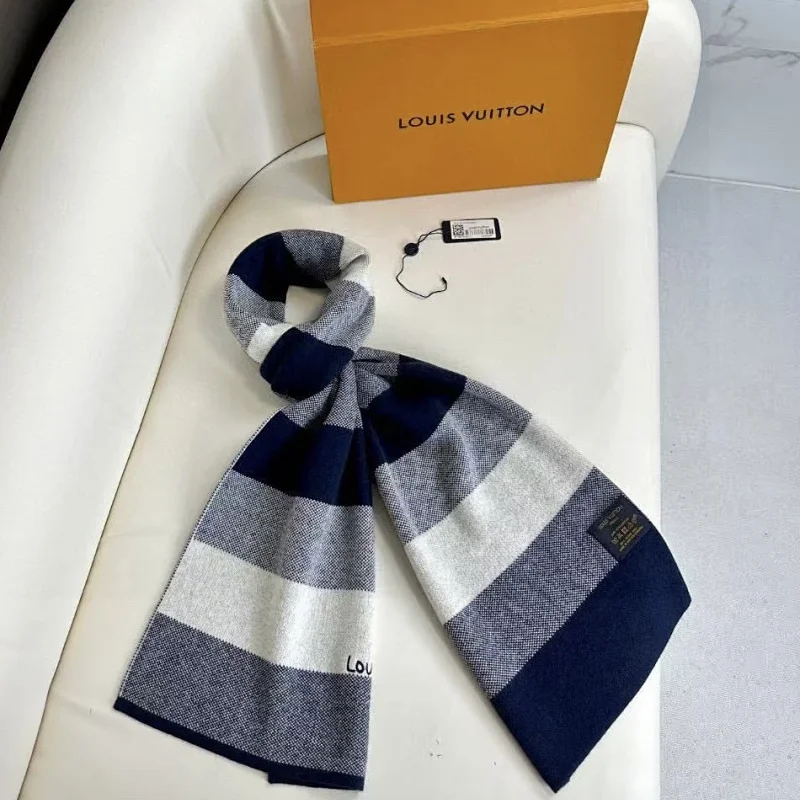 Louis Vuitton LV
Cashmere Scarf Best Quality