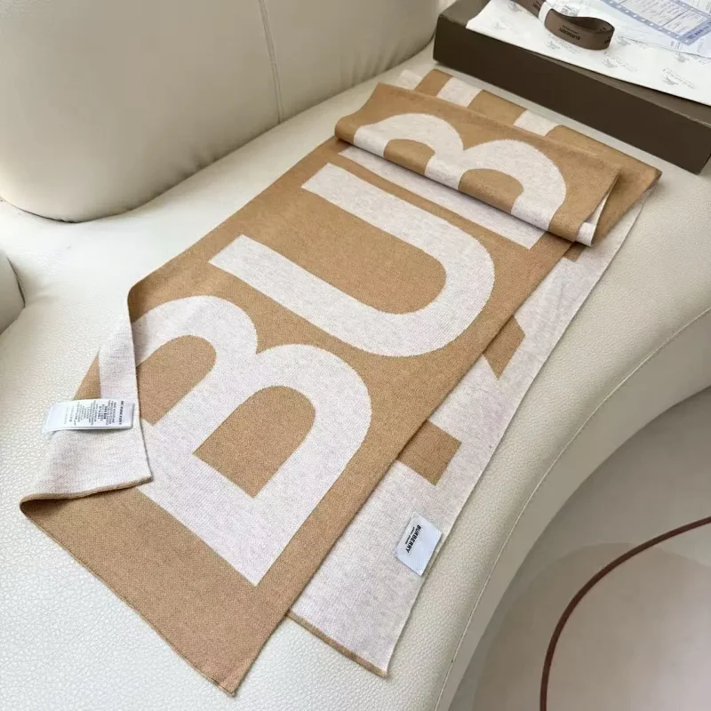 Burberry Scarfs
( 35+ colors )