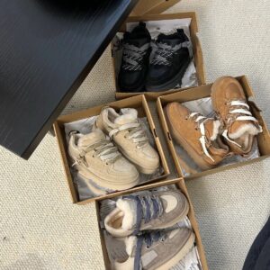 UGG Snow Boots
(4+ Colourways)