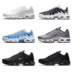 Top Batch
Air Max Plus
(33 colorways)