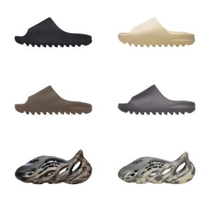 Yezzy Slides
Top Batch
(26 Colours)