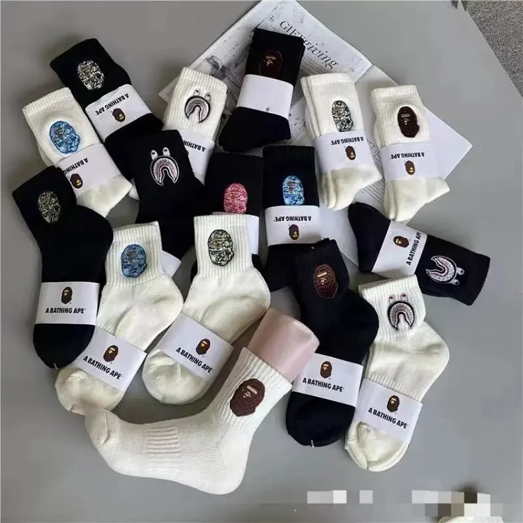 A BATHING APE
Fashion Socks