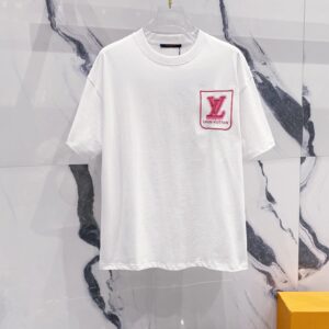 Louis Vuitton T-shirt Tee
37 colorways